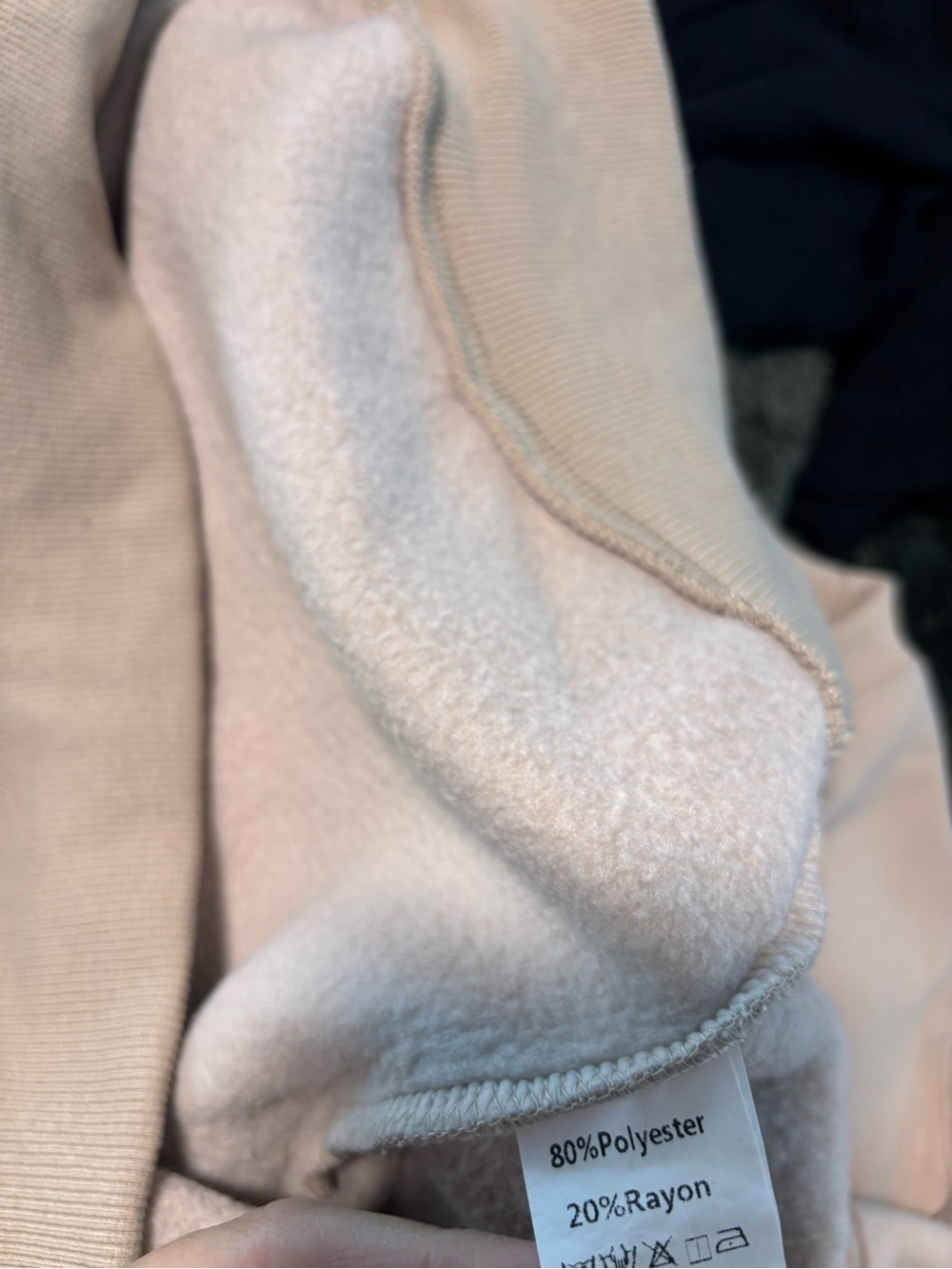 Sweatshirt size large - Picture 6 of 6